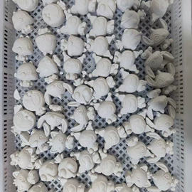 陶瓷彩绘沙画;石膏工艺品;美术颜料