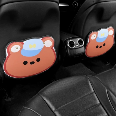 Hat Bear Cartoon Car Anti-kick: Chair back anti-kick pad