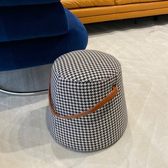 Modern Minimalist Small Ottoman, Nordic-Style Creative Home Shoe-Changing Stool, Fabric Upholstered Sofa Bench, Portable Round Sitting Stool, Coffee Table Stool