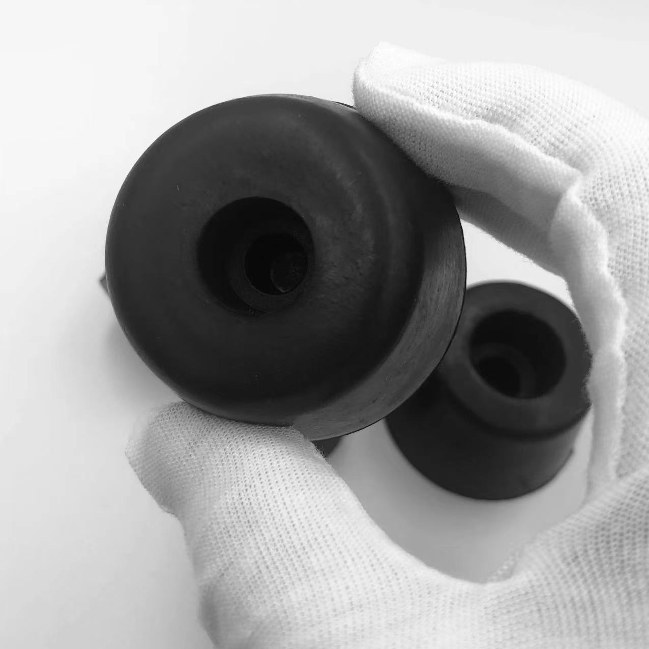 厂家环保橡胶脚垫 增高机脚垫 锥形机脚减震垫 桌椅防滑脚垫