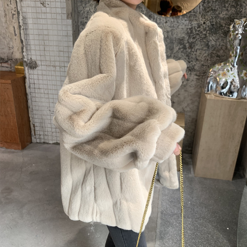 2024 Autumn and Winter Imitation Rabbit Fur Women's Mid-length Plush Clothes Loose Lambswool Coat with Collar and Fluffy Coat