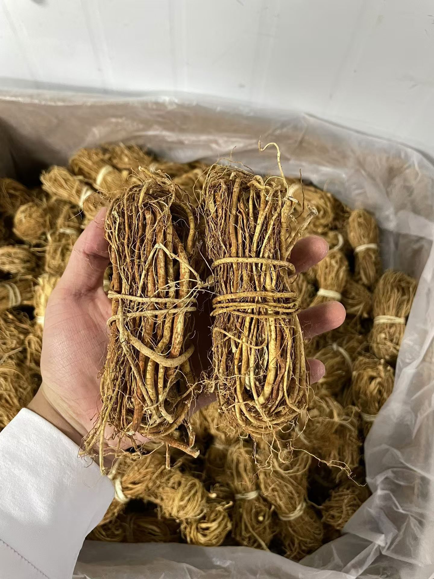 Dried Wuzhimaotao Root Bundles Cantonese Soup Herb 50g key features