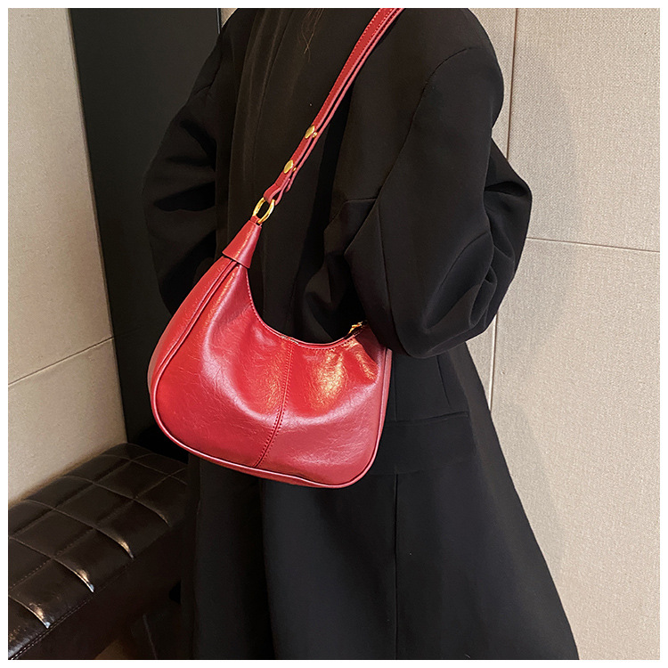 This year's trendy bags for women 2025 are super popular. They are fashionable, high-end, and stylish single-shoulder underarm bags, as well as retro and versatile crossbody bags undefined