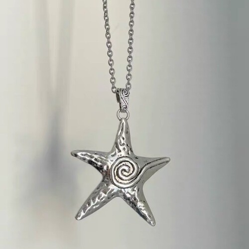 y2k Sweet Cool Sea Star Necklace for Women Niche Retro Sweet Cool Hot Girl Style Subculture Ins Star Sea Star Clavicle Chain 