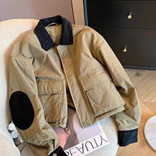 �羳��ڴ���Ů�ﶬ���|���e�ٴ�b�ɫ�װ�ɫ����һ����Ʒ����