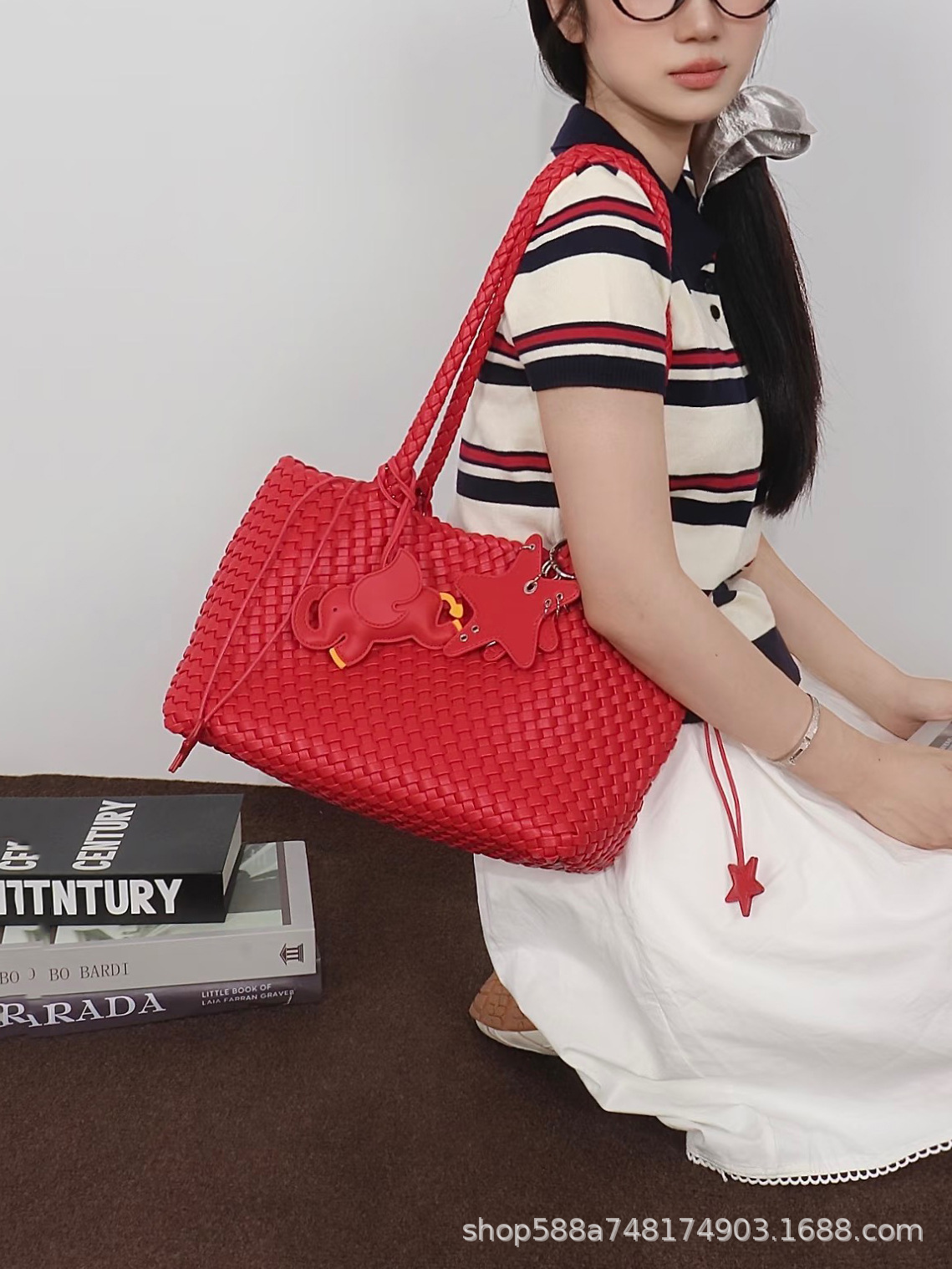 Red Handmade Genuine Leather Woven Tote Bag For Women - Luxury Fashion Commuter Handbag, Large Shoulder Bag - Thumbnail 8