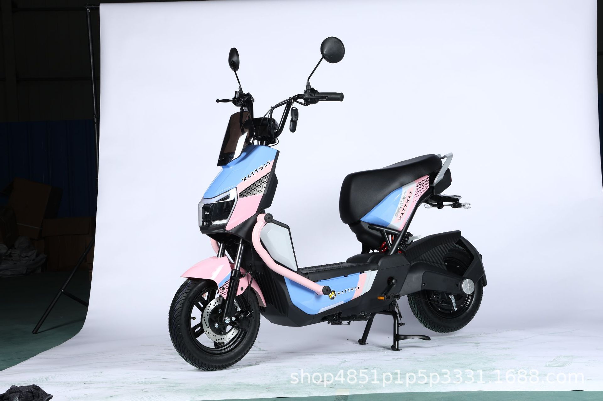 New Foreign Trade Model: Wolf Warrior Electric Motorcycle, Adult Two-Seater Electric Scooter, Exclusively for Export, Factory Wholesale