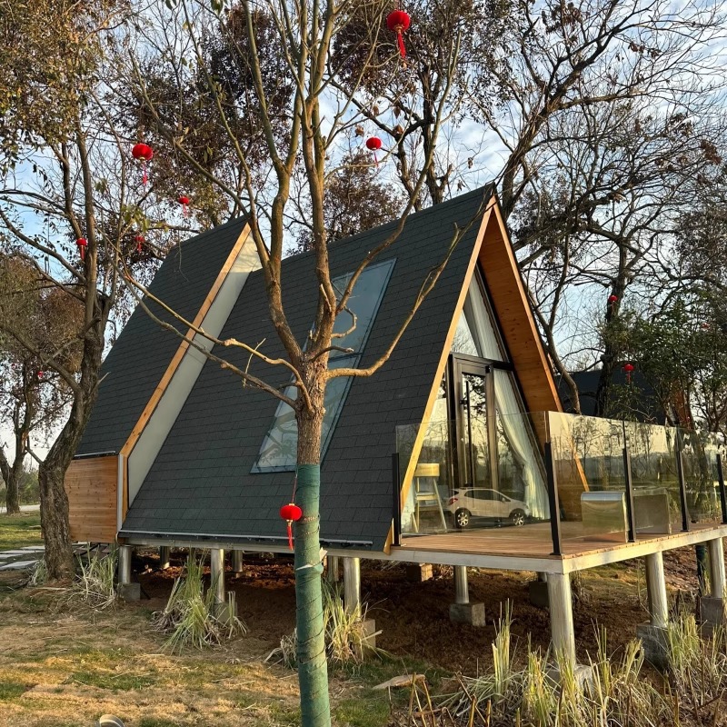 Casa triangular red móvil alojamiento residencial característica creativa patio al aire libre camping resort villa hotel