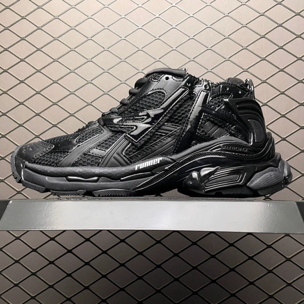 Runner Daddy Shoes Black