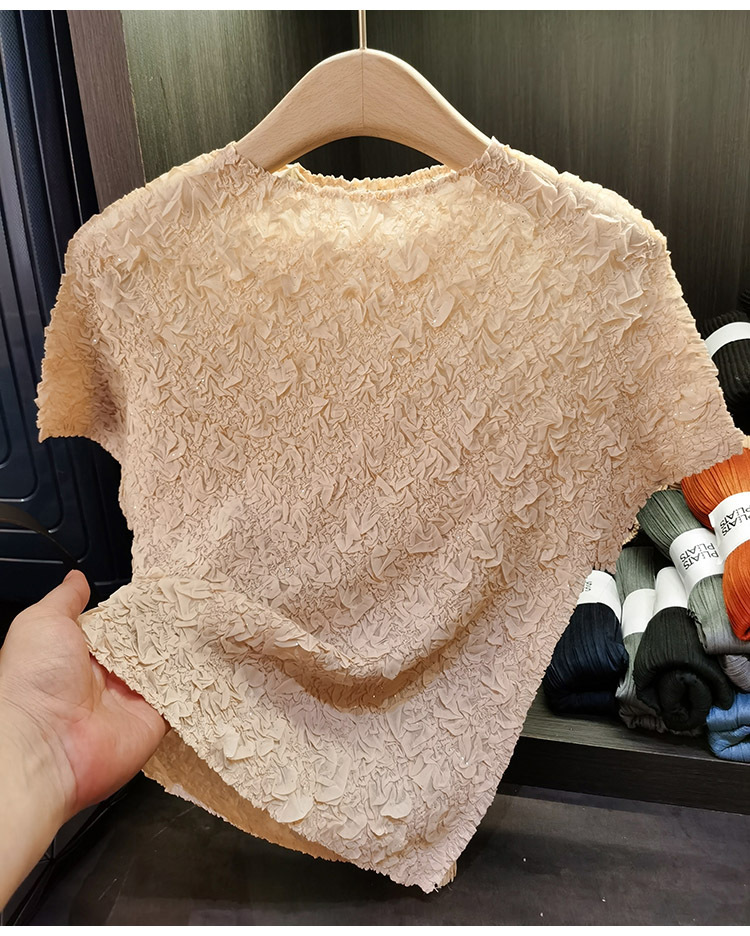 Áo thun ngắn tay nữ cổ tròn xếp li dập nổi kim cương, chất liệu cotton phối polyester, form suông thoải mái, phù hợp đi làm và dạo phố mùa hè — Màu hồng, Màu xanh lá, Màu mơ chi tiết 12