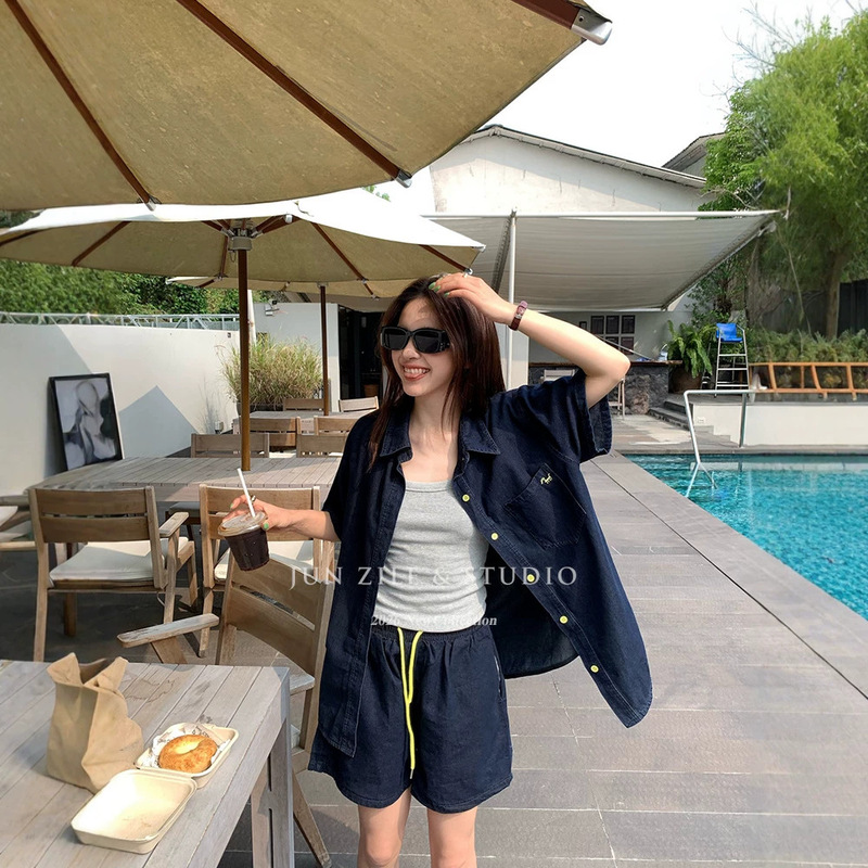 Casual Suit for Women, Summer Two-Piece Set, Korean Style Short-Sleeved Denim Shirt, Loose Straight-Leg Wide-Leg Slimming Shorts Casual Suit for Women, Summer Two-Piece Set, Korean Style Short-Sleeved Denim Shirt, Loose Straight-Leg Wide-Leg Slimming Shorts