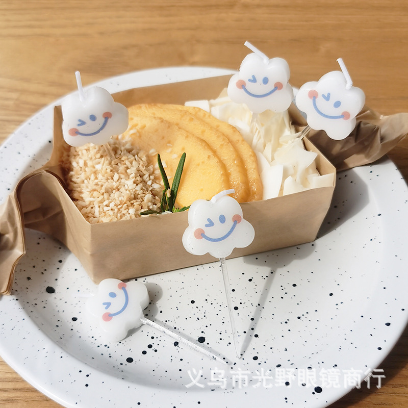 Wholesale cartoon birthday candle holiday party cake decoration baking supplies cute creative cartoon cloud candle