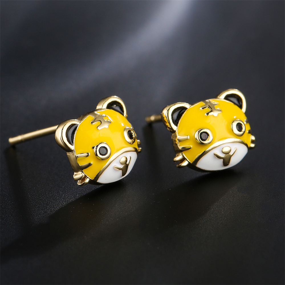 Fashion Dripping Oil Small Tiger Earrings New Copper Plated 18k Gold Earrings display picture 2