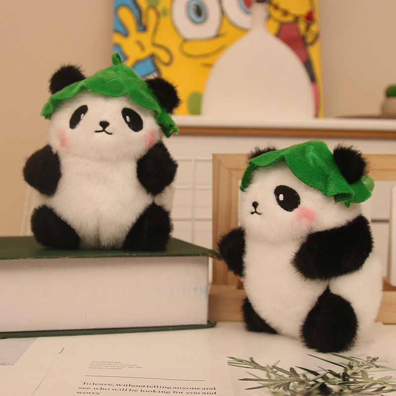 Nueva muñeca de felpa de panda pequeño de hoja de loto linda para niños de tres pulgadas colgante de regalo de muñeca pequeña fábrica al por mayor