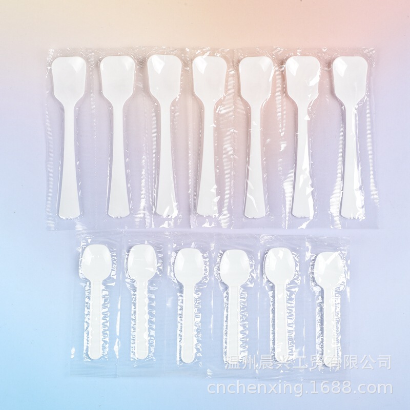 Disposable Ice Cream Spoon, Yogurt Spoon, Row of Ice Cream Spoons, Dessert Spoon, White Plastic Tasting Spoon, Individually Packaged Disposable Ice Cream Spoon, Yogurt Spoon, Row of Ice Cream Spoons, Dessert Spoon, White Plastic Tasting Spoon, Individually Packaged