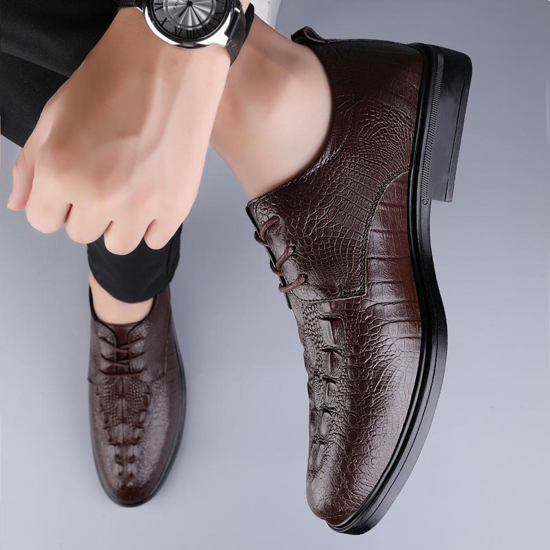 Amazon cross-border large-scale men's leather shoes, crocodile-patterned, fashionable casual leather shoes, size 47, dad shoes, size 46, business style