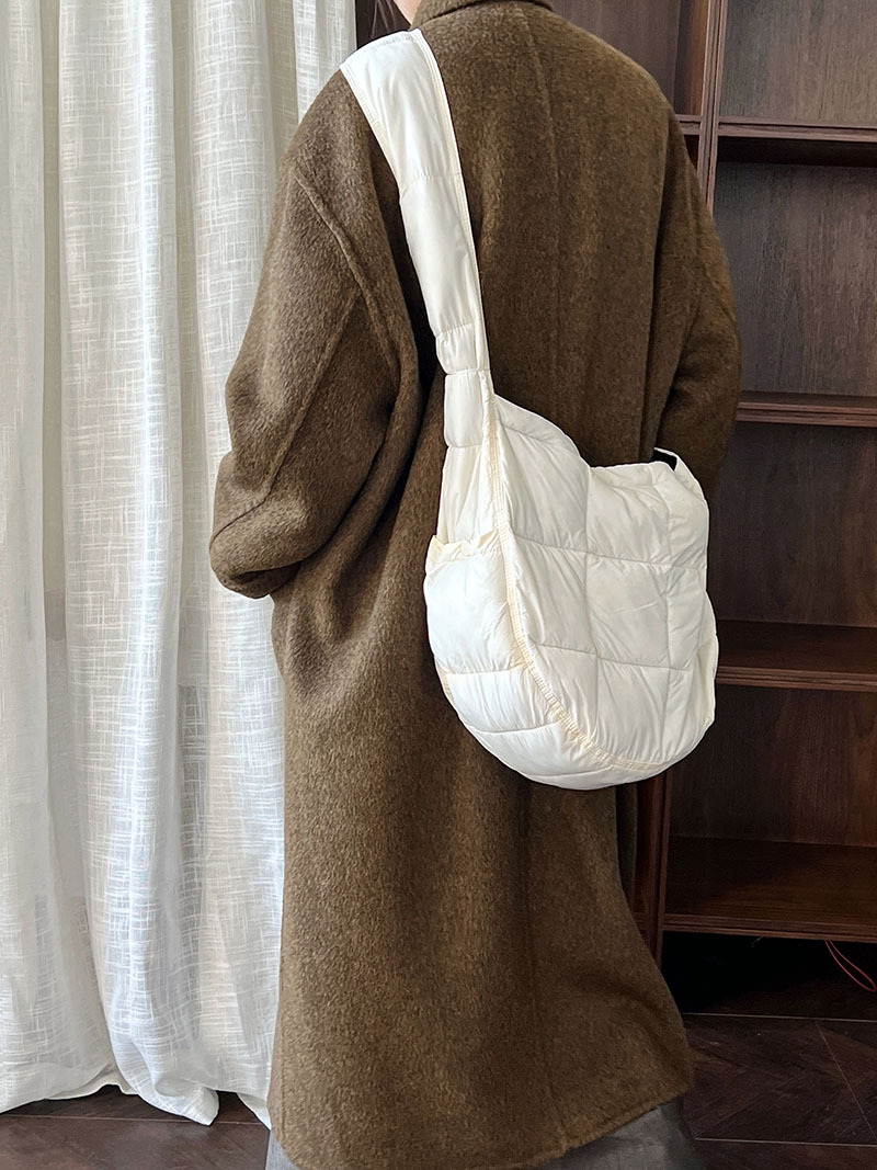 6EBF7280-8D3D-440C-AC2E-3031E1