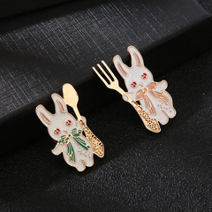 Cute Korean-style spoons and forks, girl heart pink series rabbit brooch badge coat hat sweater bag packaging decorations