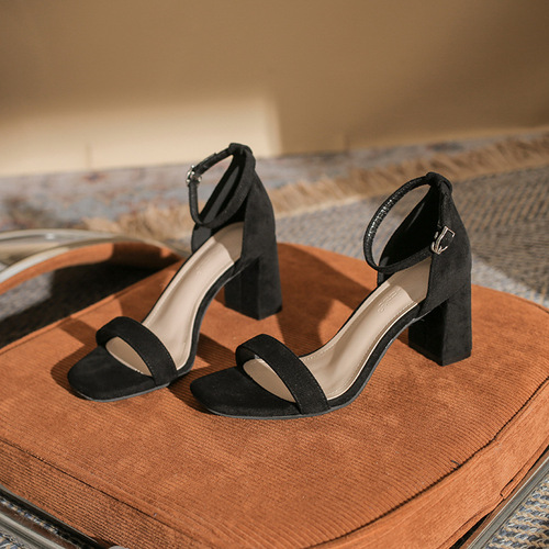 0751 High-heeled open-toe sandals for women 2024 summer new versatile suede one-word buckle straps medium heel thick heel women's shoes