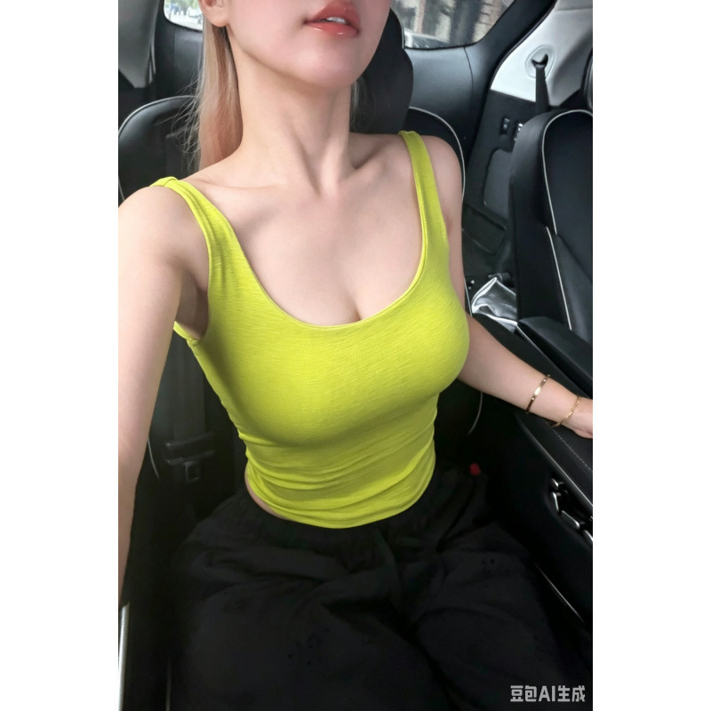 Korean-Style U-Neck Minimalist Camisole That Covers Side Breasts and Highlights Beautiful Back, 2026 Slim-Fit, Flattering, and Skin-Brightening, Suitable for Outerwear Korean-Style U-Neck Minimalist Camisole That Covers Side Breasts and Highlights Beautiful Back, 2026 Slim-Fit, Flattering, and Skin-Brightening, Suitable for Outerwear