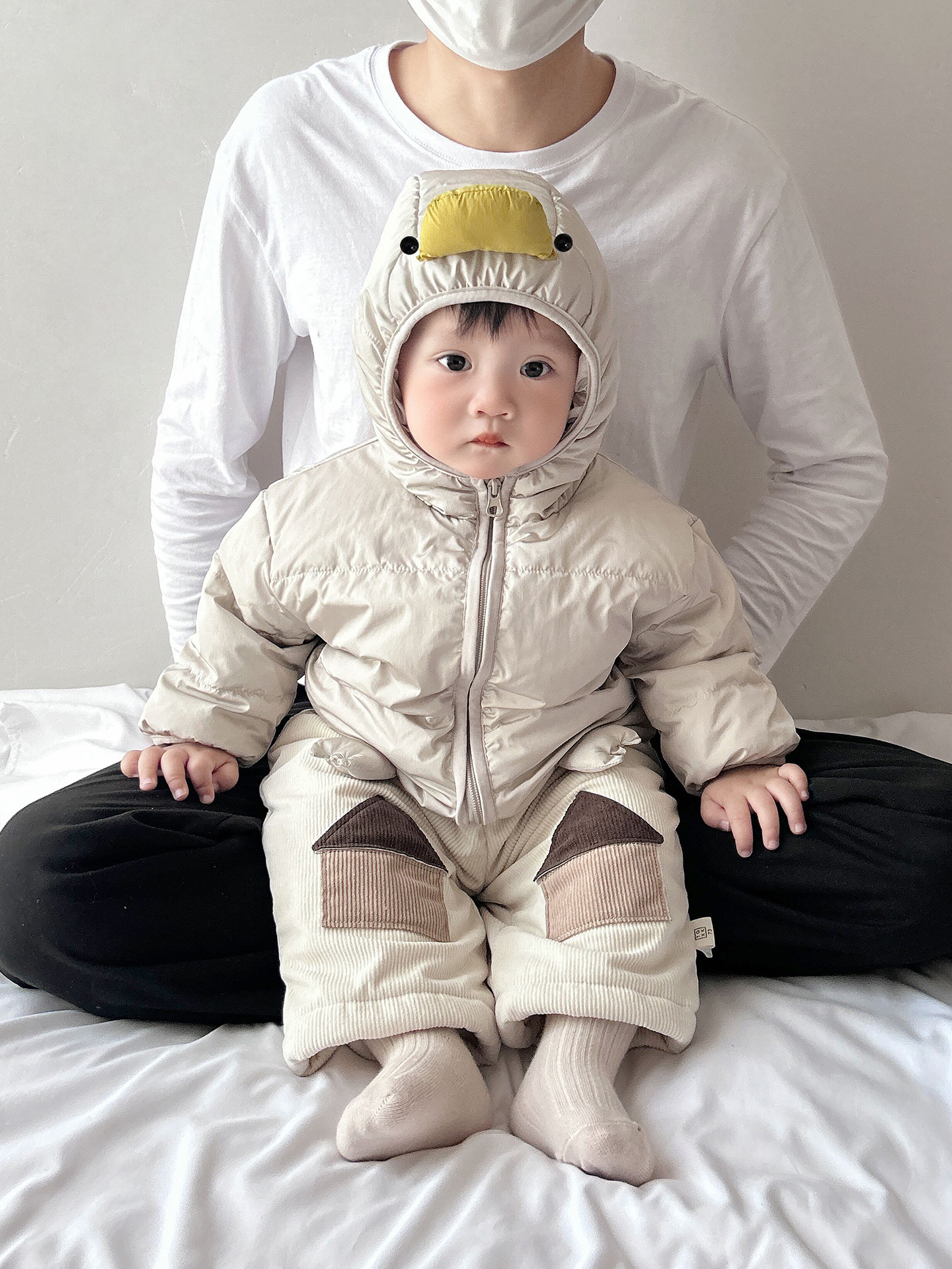 Ropa de niños coreana moda cool chaqueta de invierno para niños nuevo guapo bebé chaqueta con chaqueta con capuzas cálidas image 3