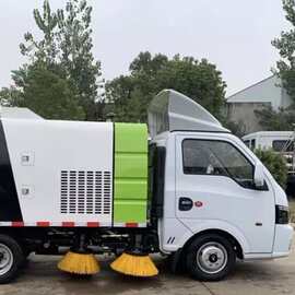 国六东风途逸扫路车 小型汽油机扫路车 3方扫路车图片