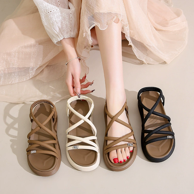 Рома с юбкой сандалии женский 2025 новый летом с открытыми пальцами дикий пляж с толстым подошвением ультрамягкие черные сандалии