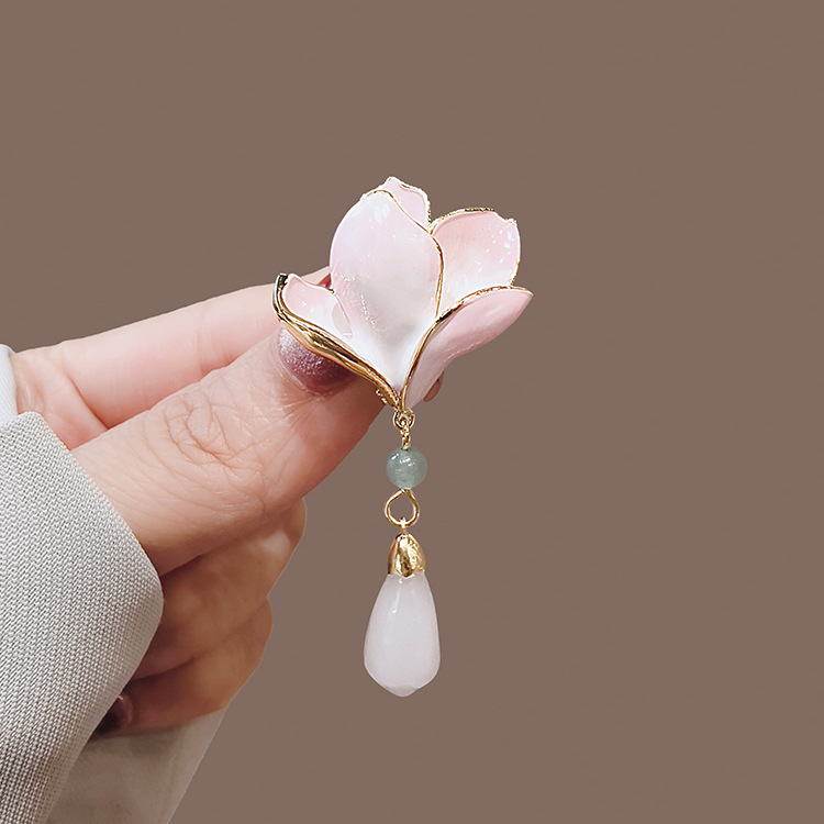 Magnolia Flower Brooch Buckle Classical Pressing Flap Hanging Ornaments New Chinese Clothing Accessories Cheongsam Corsage High-end Pin Women