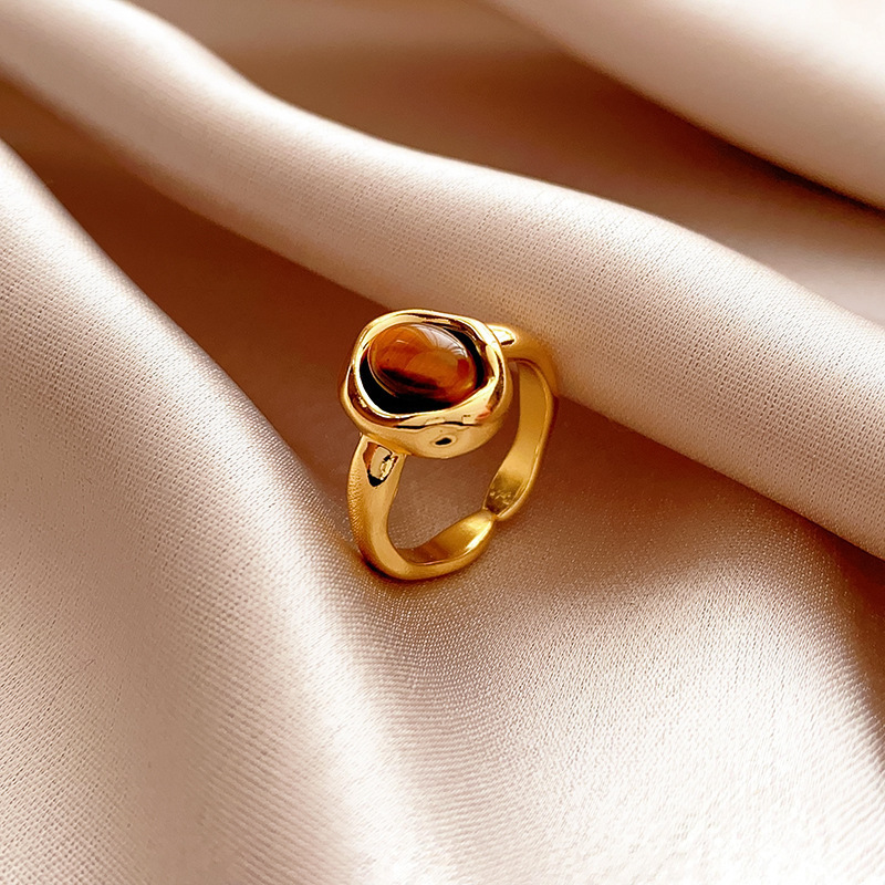 レトロな円形の緑松石の開口指輪の宮廷風の大衆の設計のファッション的な指輪の軽い贅沢な高級感の食指の指輪