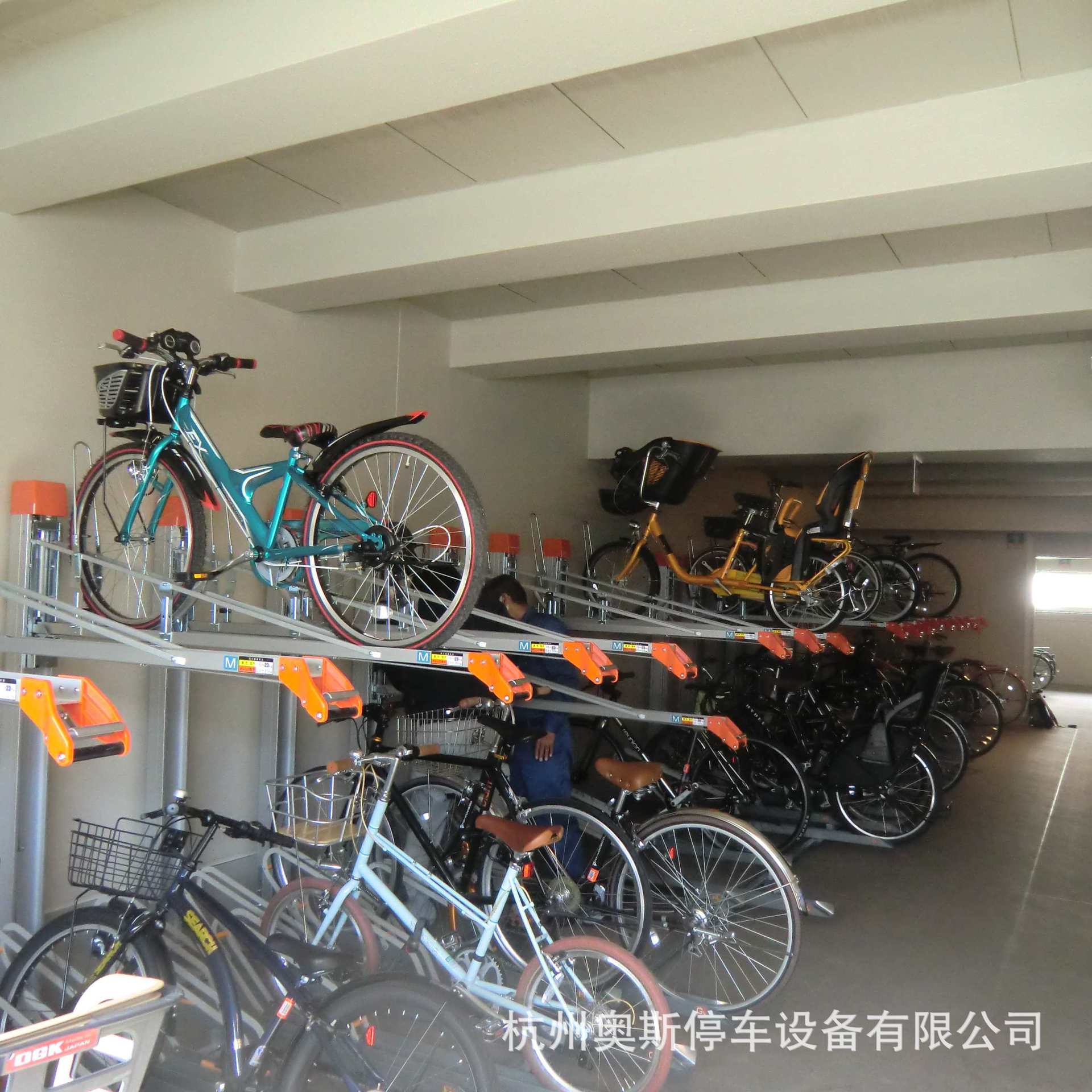 山地车摆放架，公路车展示架 ，山地车展示架，公路车摆放架