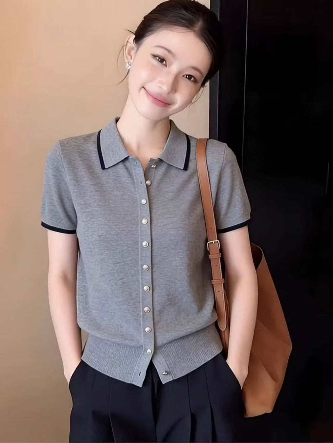 Áo thun nữ cổ bẻ tay ngắn dáng suông — màu xám