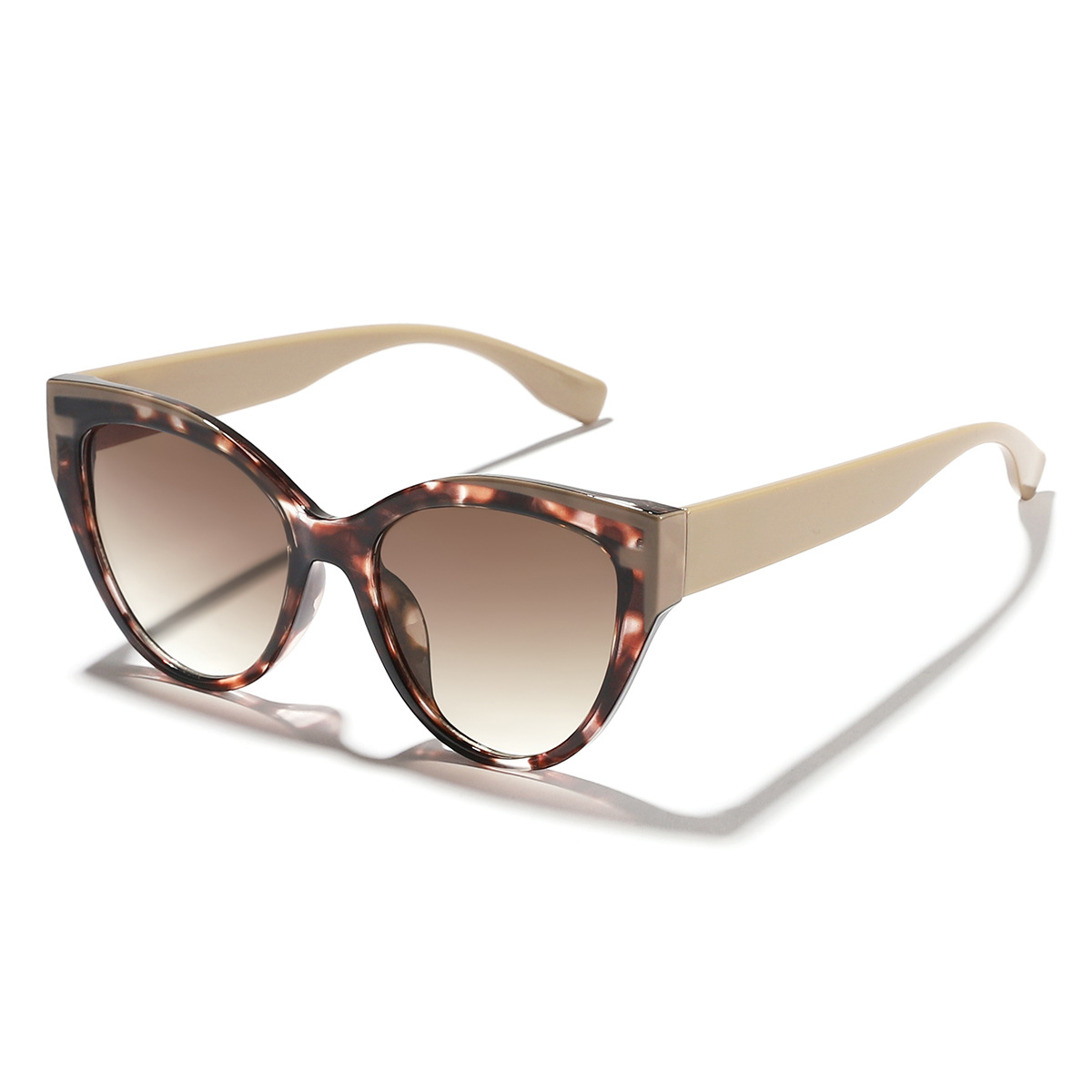 2024 nuevas gafas de sol de color de contraste bohemio de ojo de gato al aire libre gafas anti-azul de moda de estilo americano