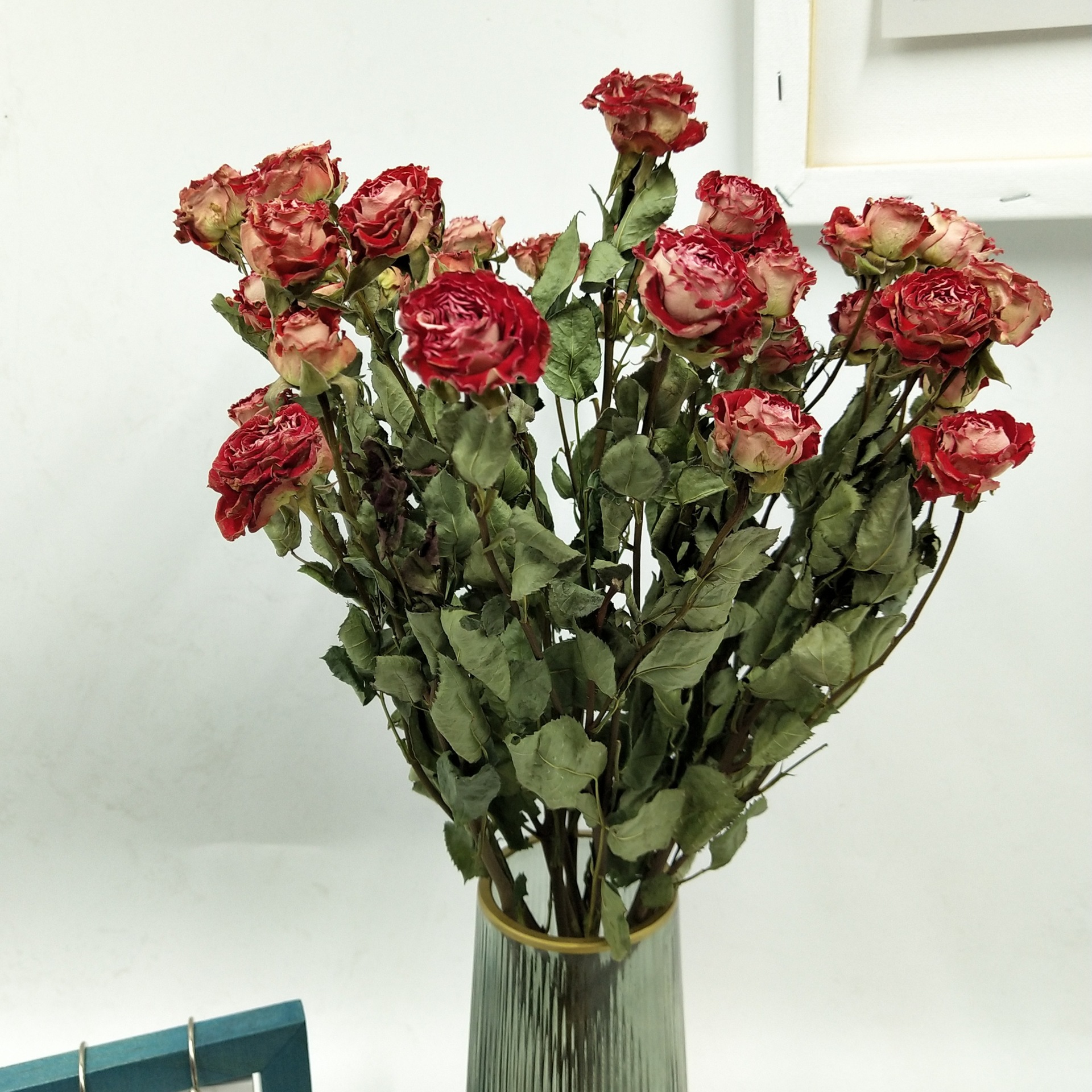 Multiple-headed rose, single-headed rose, Yunnan dry flowers, flower bouquet, baked dry, dried rose, resin flowers, photo props