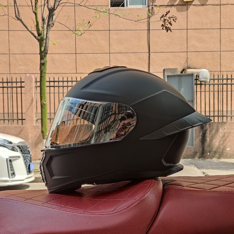 ORZ nuevo casco de motocicleta 3C casco completo de motocicleta para hombres y mujeres cuatro estaciones corriendo casco cola grande pareja Bluetooth