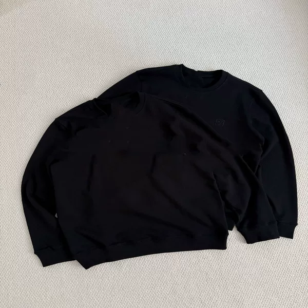 70640    New hooded sweatshirt