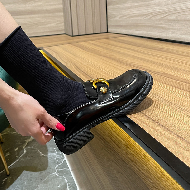 Primavera nuevo estilo británico retro lofu zapatos mujer tacón grueso punta redonda zapatos de cuero pequeños británicos zapatos individuales mujer 3093-2