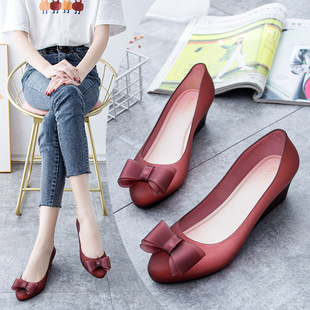 2023 Summer new slope with 5cm rubber bag head jelly sandals waterproof flat bottom bow transparent crystal shoes