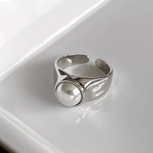 珍珠镶嵌赫本风戒指女小众设计高级法式中式戒指气质时尚食指戒