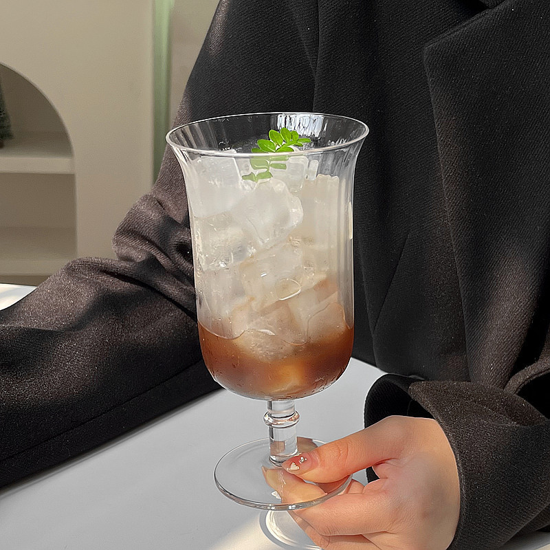 Red celebridad ins brotes de flores de brote de brota de vidrio de pies bajos tazas de postre tazas de vino tazas de jugo tazas de té de leche de alto valor de cóctel tazas