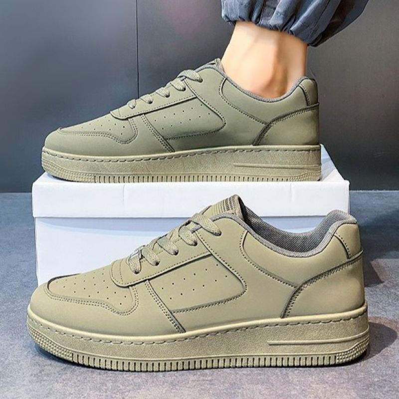 男鞋夏季新款透气休闲风板鞋男士潮流爆款百搭运动小白鞋