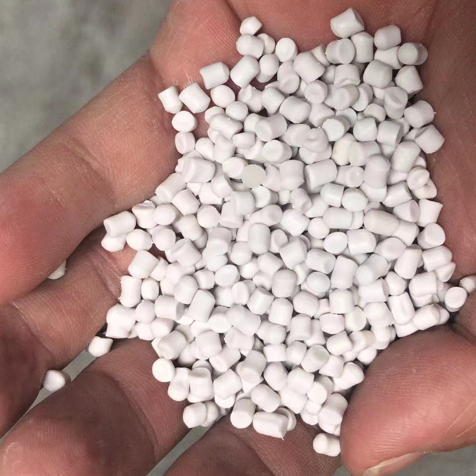 厂家供应黑色白色透明插头料专用粒子料黑色PVC 高流动pvc插头料