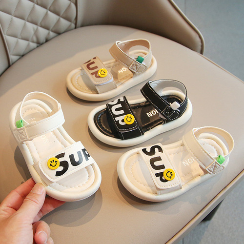 One piece drop shipping  summer Korean version cartoon boys beach leaky toe girls breathable sandals soft bottom baby shoes trendy