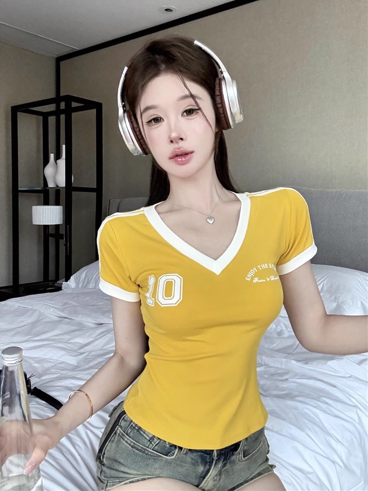 노란색