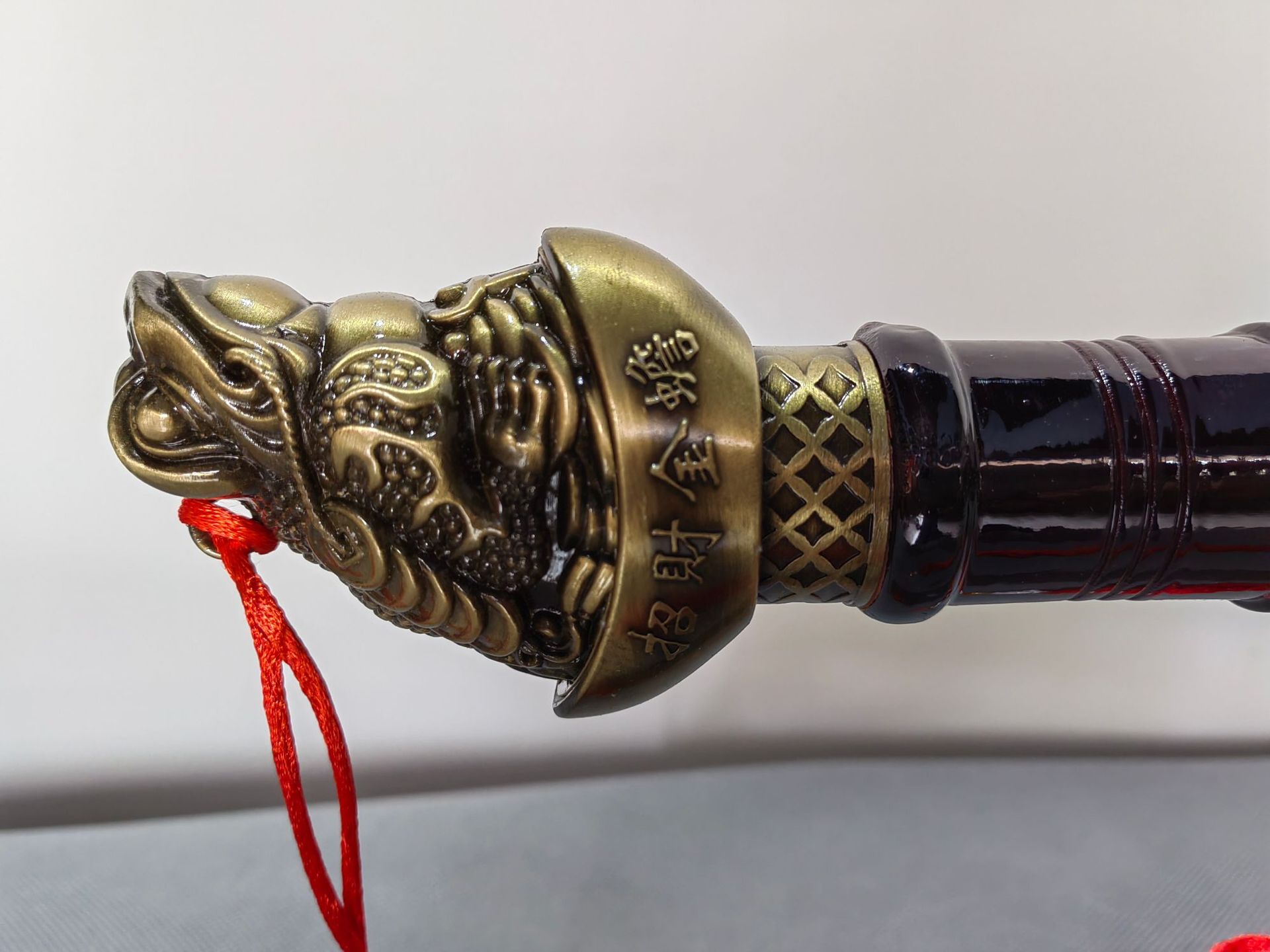 油漆金蟾招财剑剑