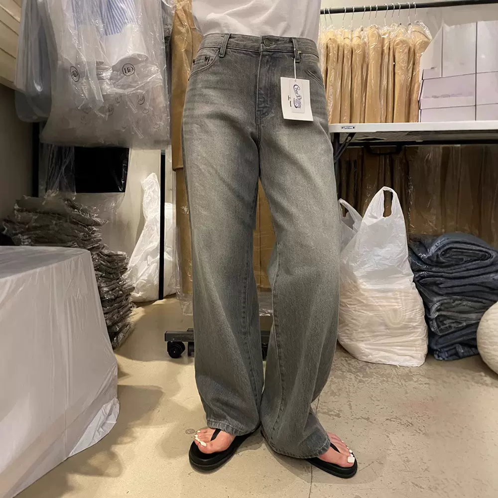 现货 复古低腰阔腿牛仔裤女2025春韩系ins慵懒感直筒休闲裤held*r