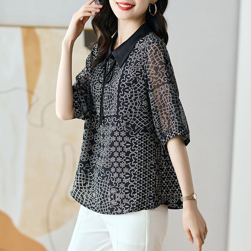 Middle-Aged and Elderly Mothers' Printed Chiffon Shirts, Large Size, Loose, Age-Reducing Summer Flesh-Covering Black Bottoming Tops and Shirts Middle-Aged and Elderly Mothers' Printed Chiffon Shirts, Large Size, Loose, Age-Reducing Summer Flesh-Covering Black Bottoming Tops and Shirts