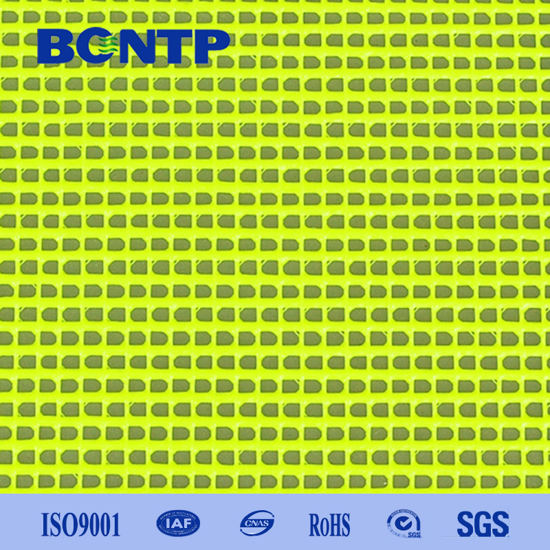 供应色牢度好PVC荧光绿网格布 荧光红网格布材料抗UV 抗老化