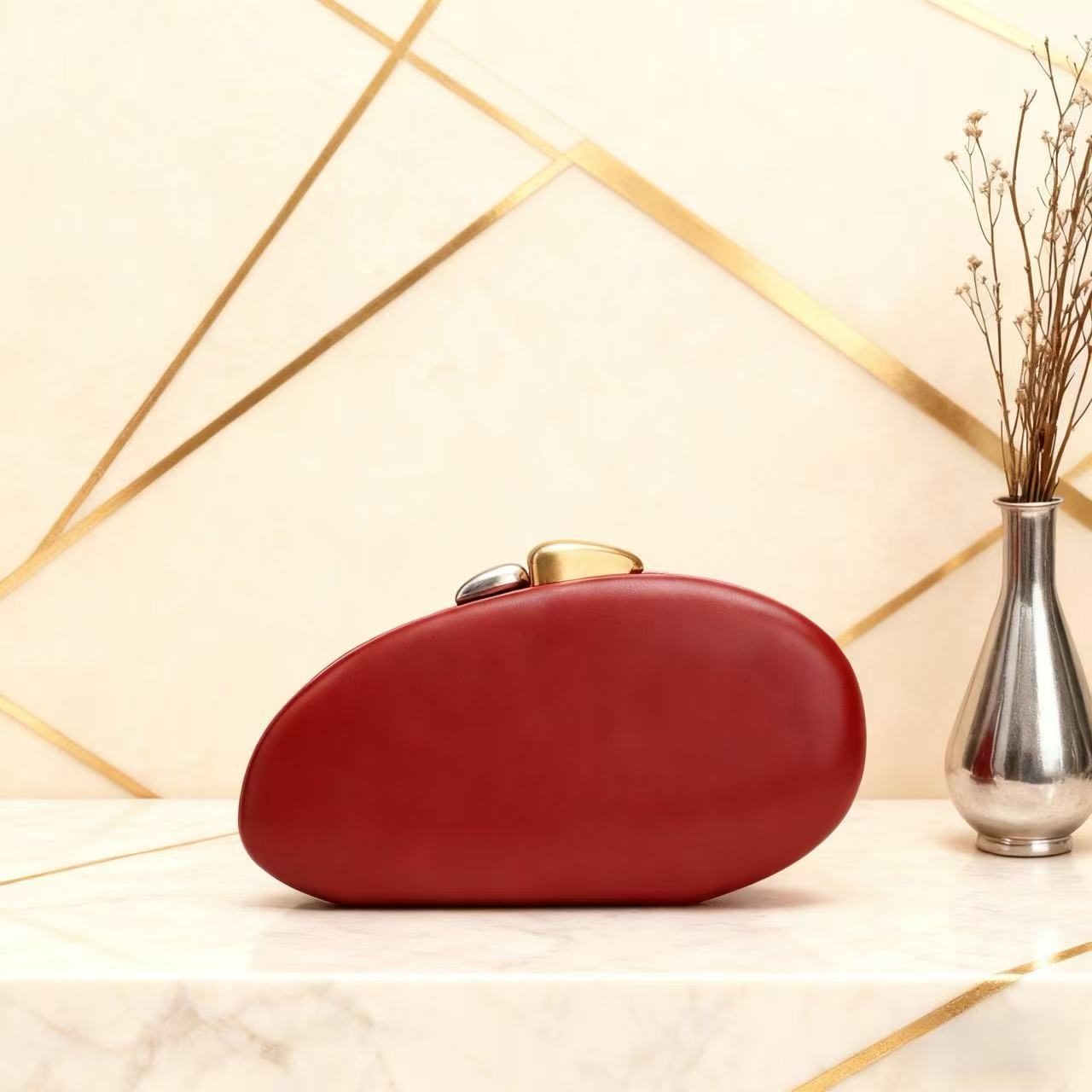 Nuevo comercio exterior transfronterizo Europa y los Estados Unidos bolsa de cena de damas un hombro inclinado cruce ligero clavos de lujo estilo especial bolsa de noche