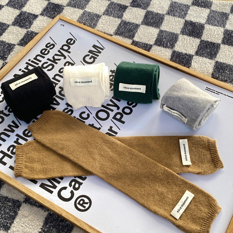 Mujeres de otoño y invierno guantes de medio dedo coreano de color sólido para espesar y calentamiento de los estudiantes de lana de punto manga de dedo