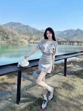 韩版穿搭休闲运动套装女时尚短款斜肩短袖短裙长裤小个子两件套夏